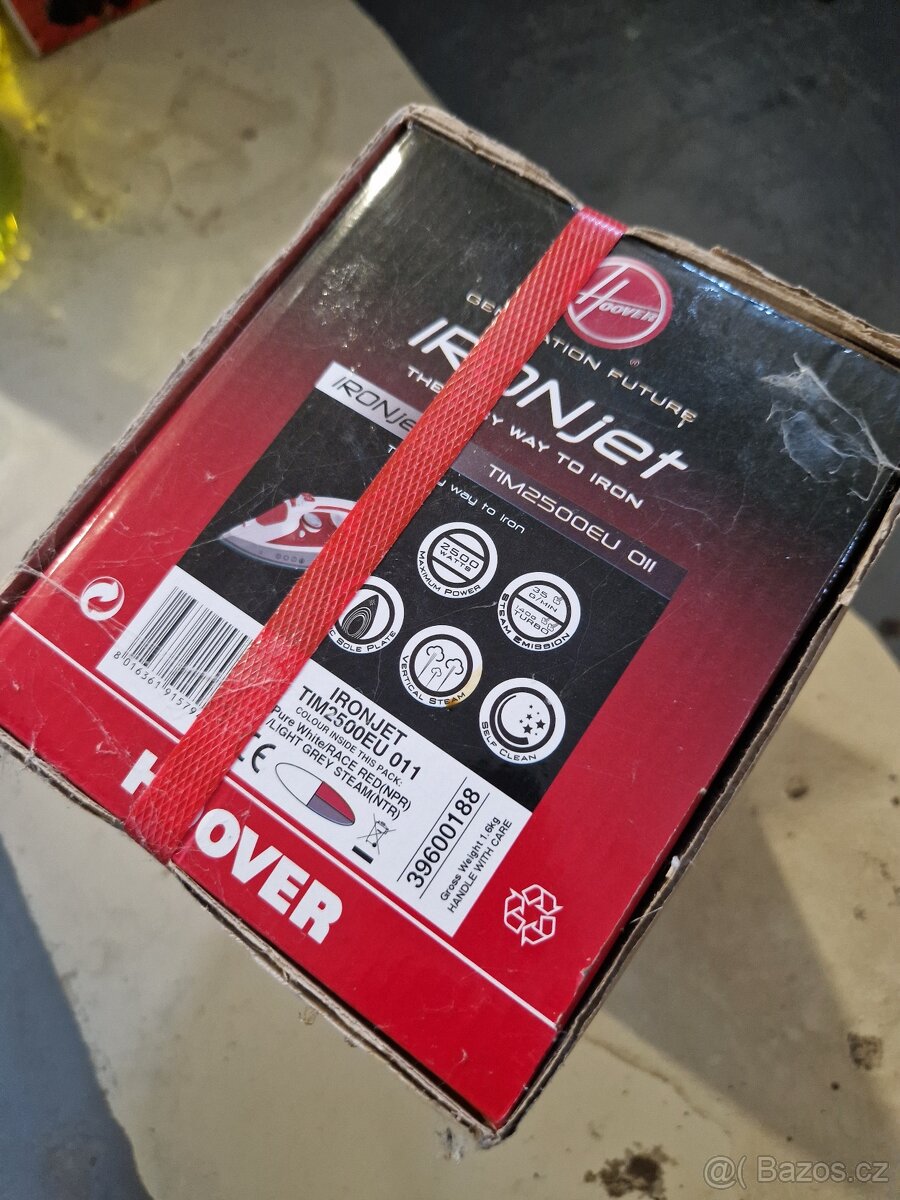 Žehlička Hoover Ironjet, nová
