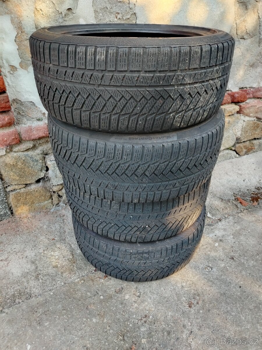 Pneu Continental zimní 235/40 r19