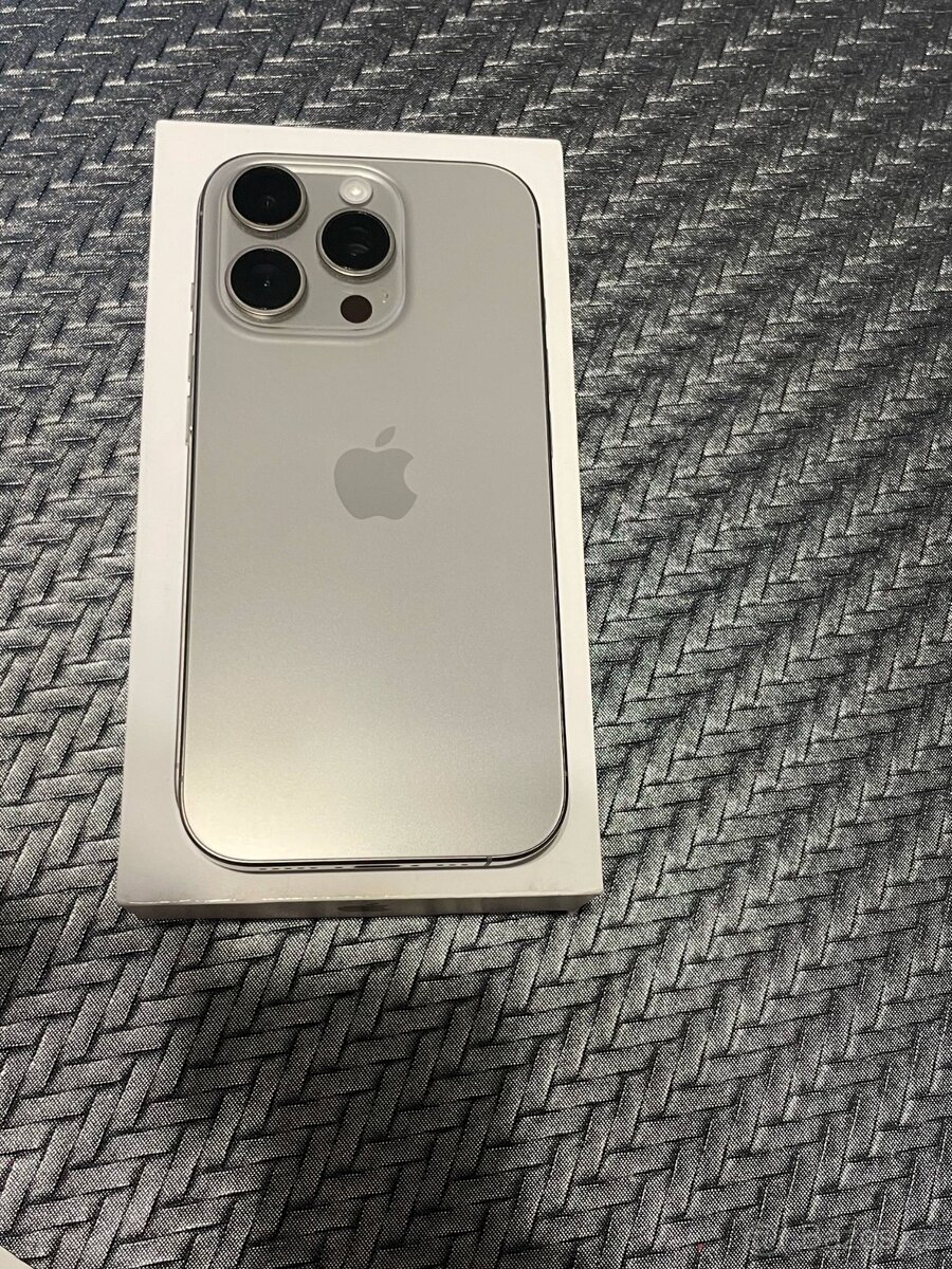 Prodám Apple IPhone 16 Pro 128GB Přirodní Titan