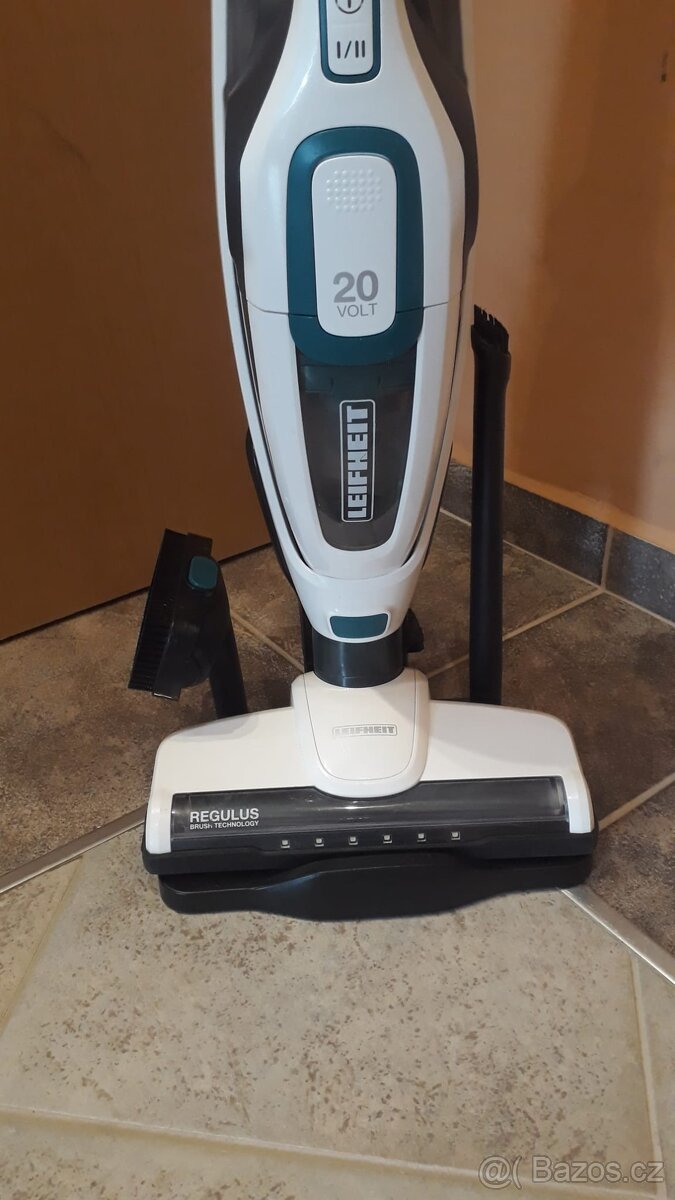 Tyčový aku vysavač Leifheit Regulus PowerVac 2in1 – TOP STAV