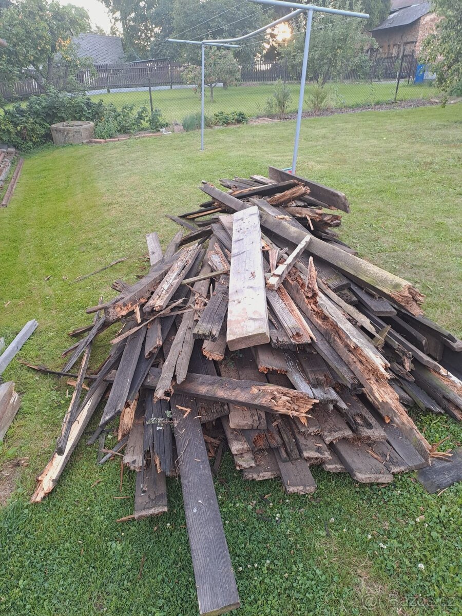 Dřevo za odvoz