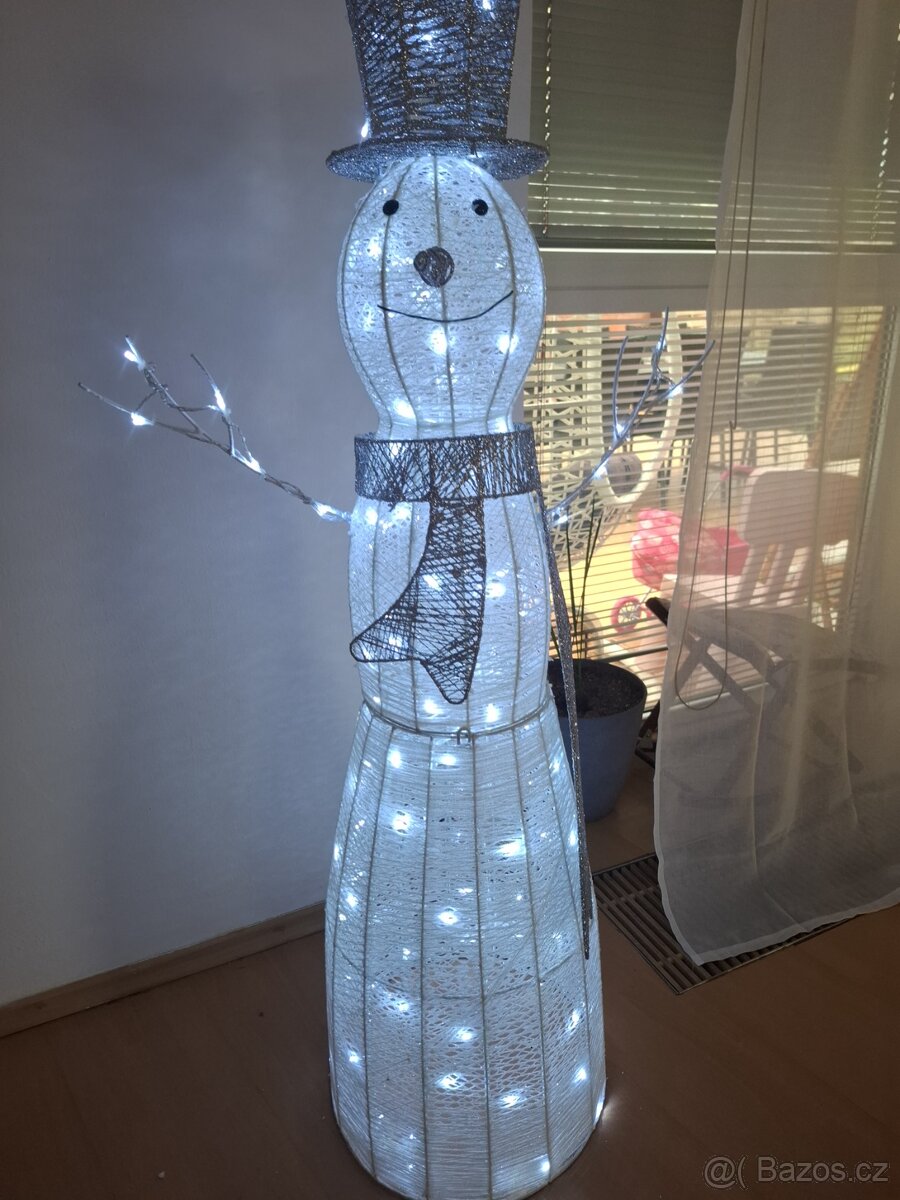 Vánoční sněhulák Retlux RXL 401 120 LED světel   Prodám nove