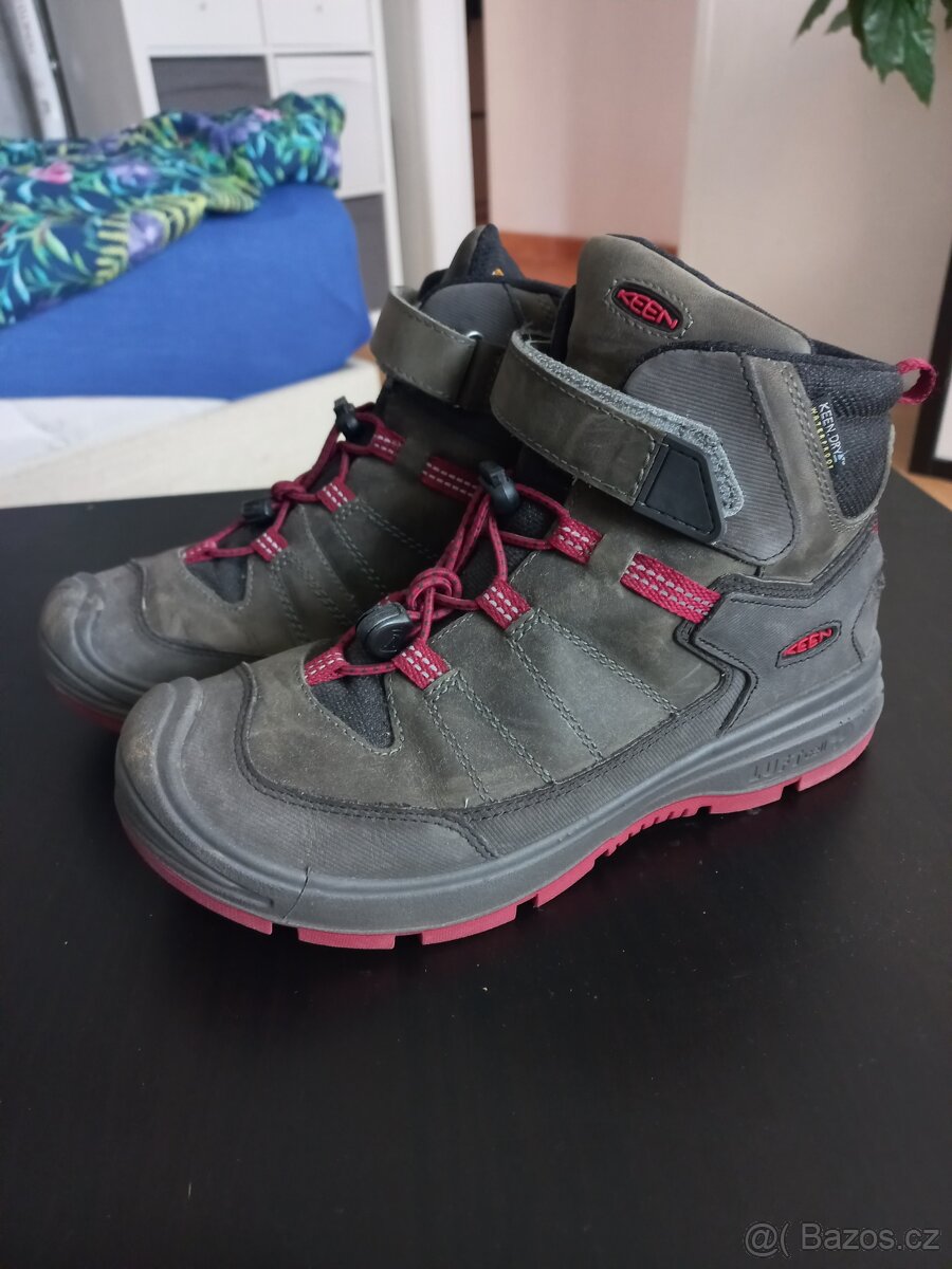 Celokožené boty Keen vel. 37