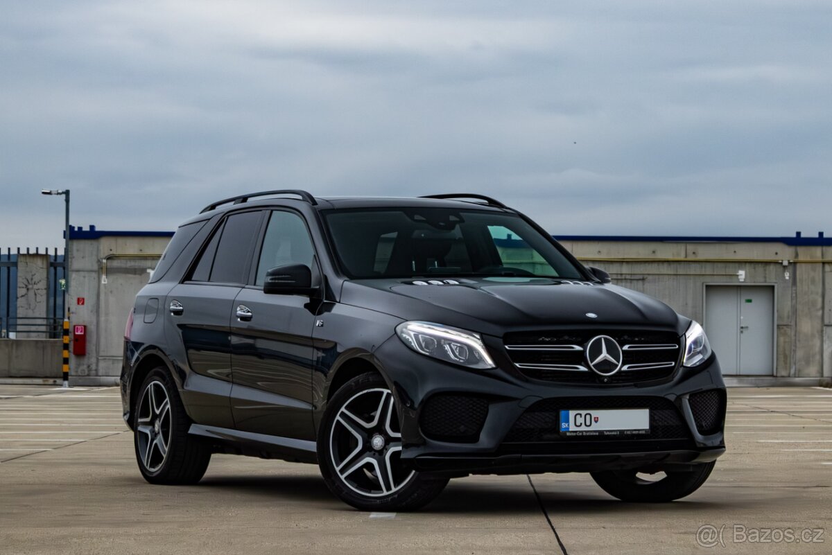 Mercedes-Benz GLE 350d / TOP STAV / HarmanKardon / AMG Style