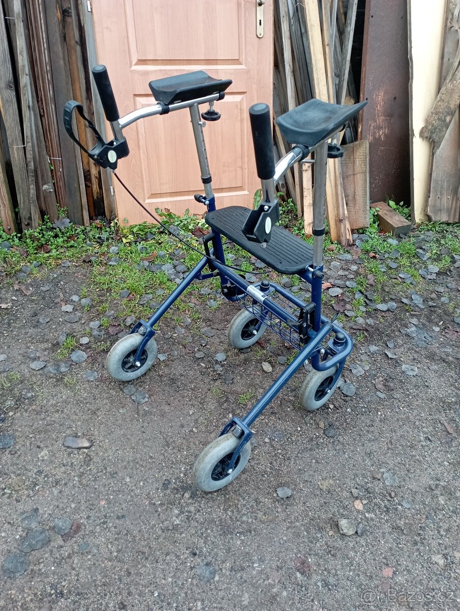 Chodítko pro dospělé