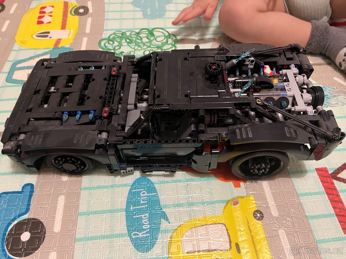 Lego Technic 42127 , 42124