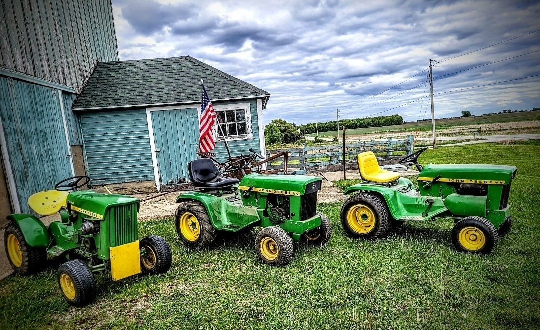 Zahradní traktor-john Deere