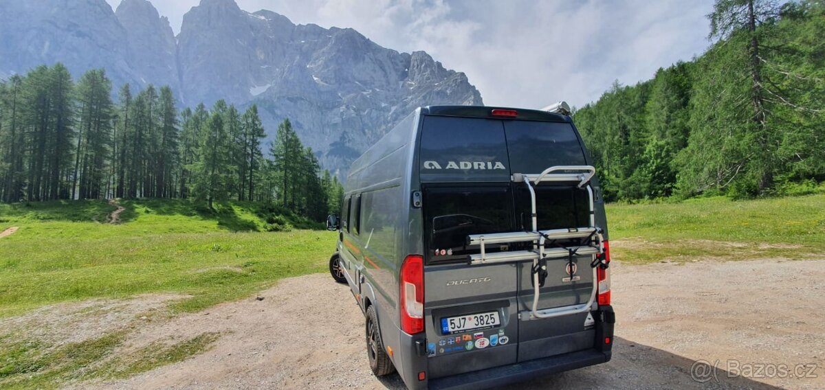 obytný vůz ADRIA TWIN 640 SHX / pronájem