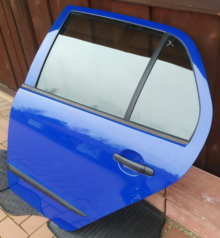 Dveře Fabia I hatchback modrá