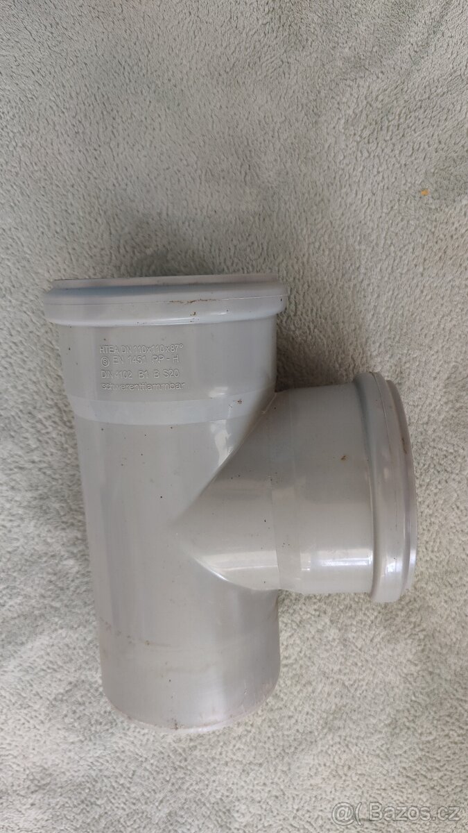 Odbočka odpadní HTEA – DN110/110 87°