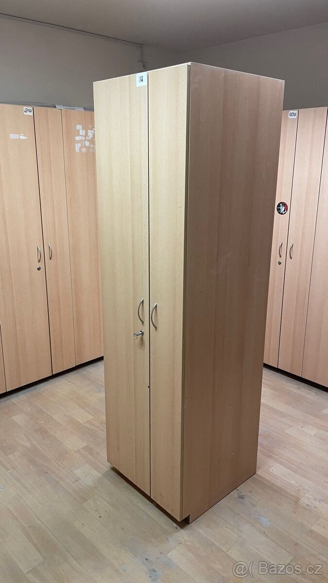 Šatní skříňky