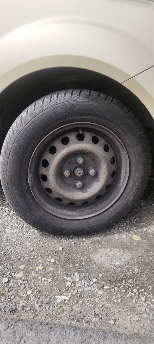 Zimní pneu 185/65r14 Barum polaris 5