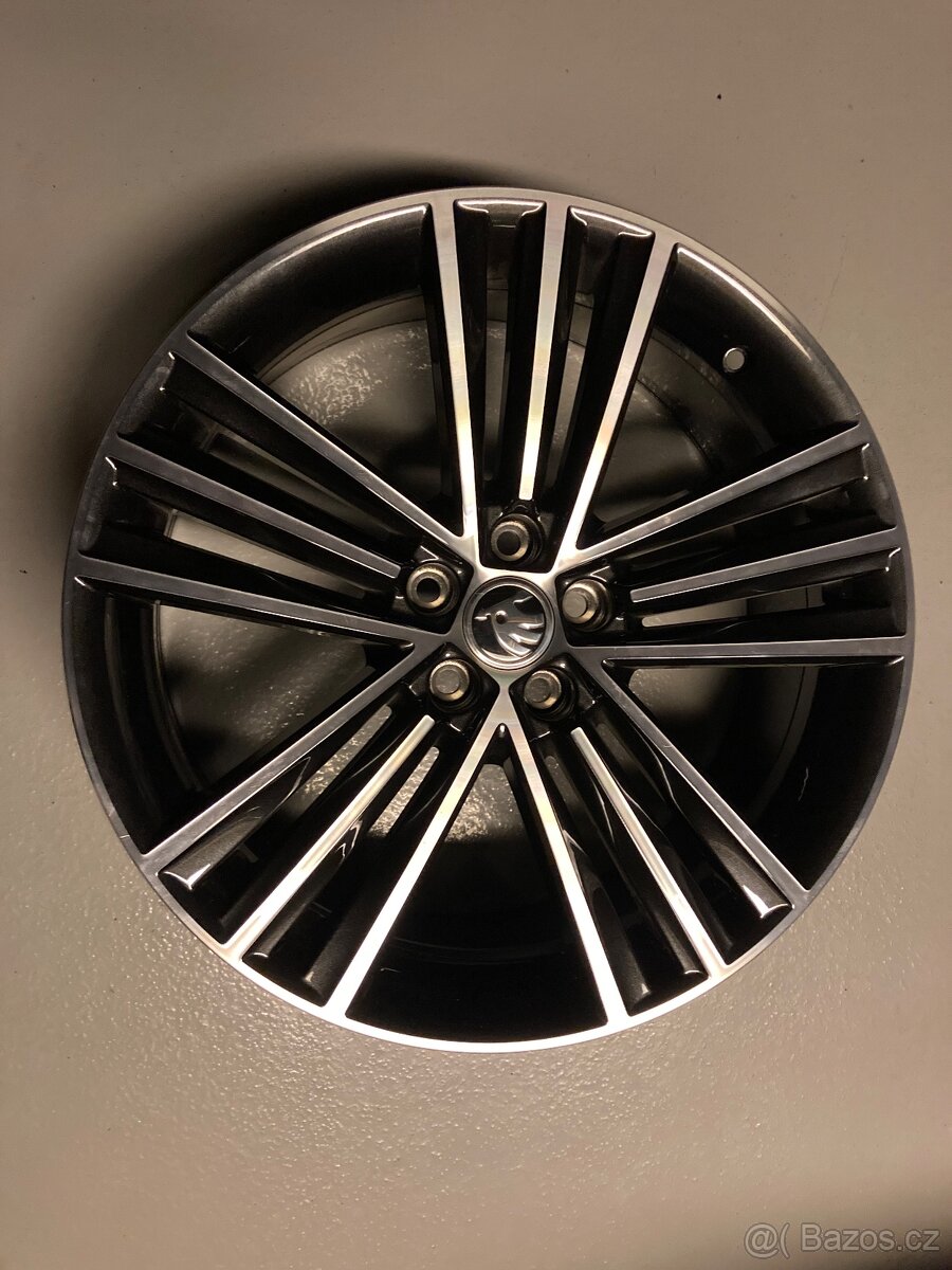 nový 18” SIRIUS ORIGINÁL ŠKODA KAMIQ, Scala,