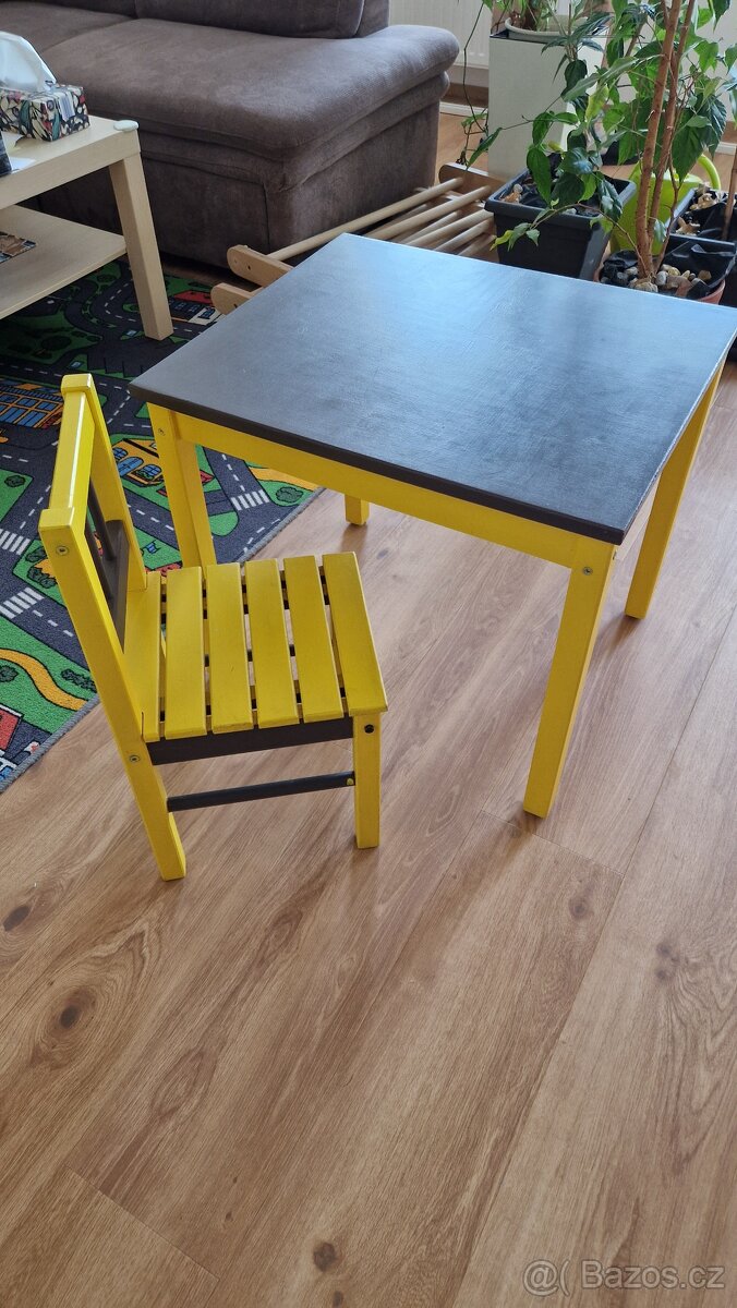 Židlička a stolek Ikea