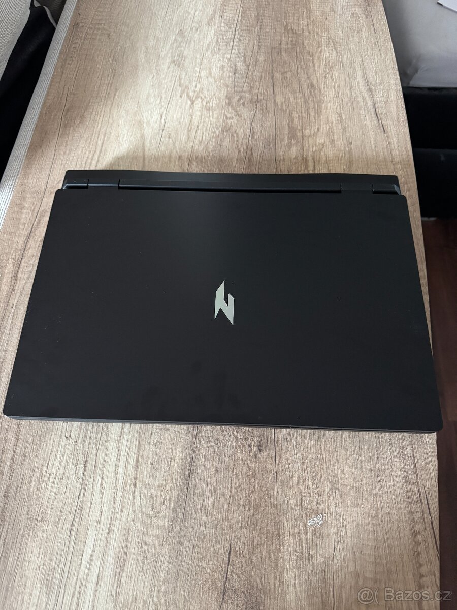 Herní notebook Acer nitro 17