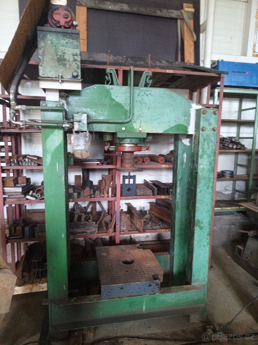 Hydraulický lis