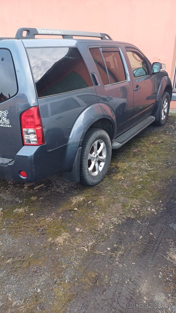 Nissan Pathfinder