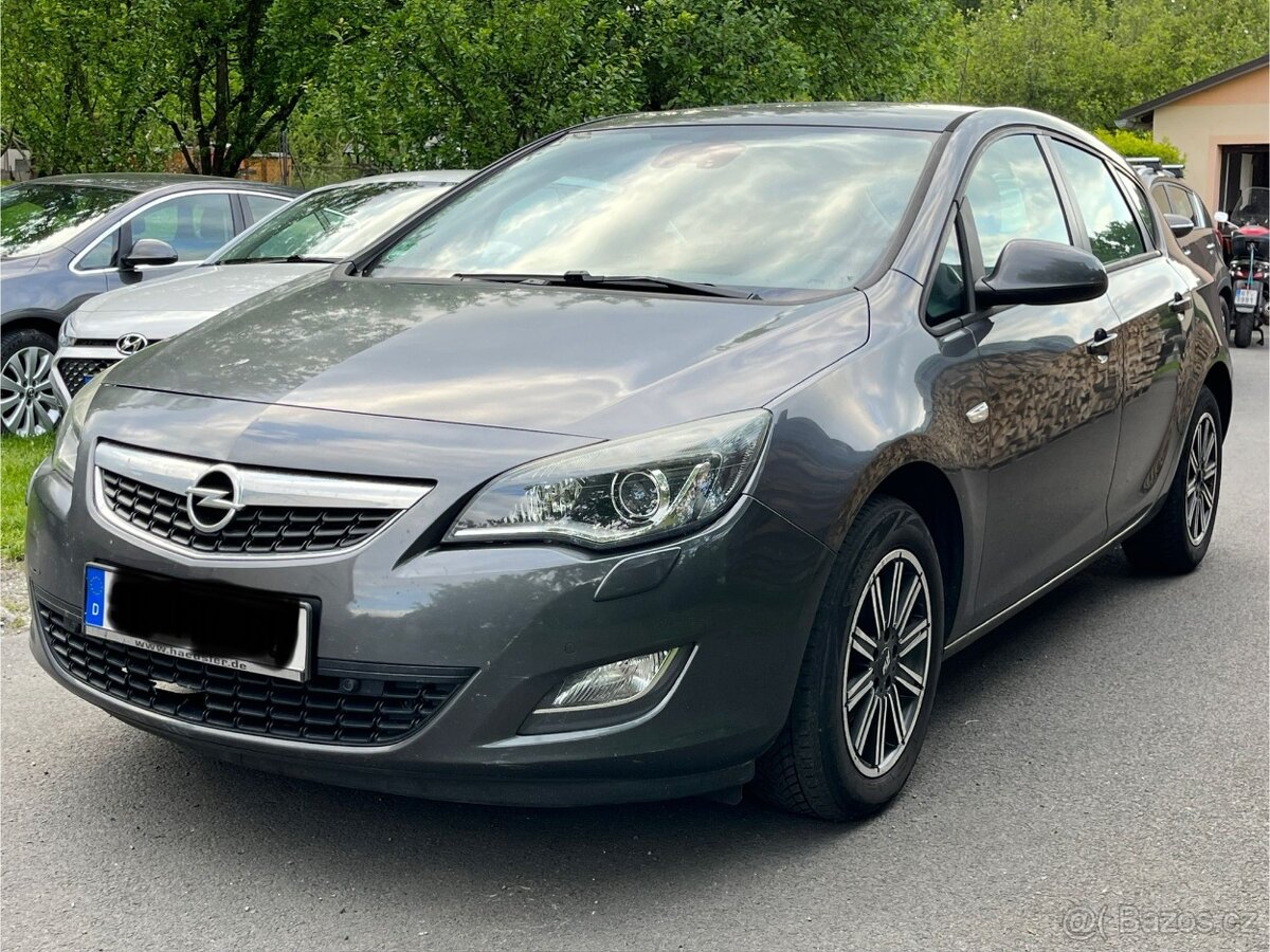 Opel astra J 1.4i 103kW/140PS Xenon naj 168xxxkm