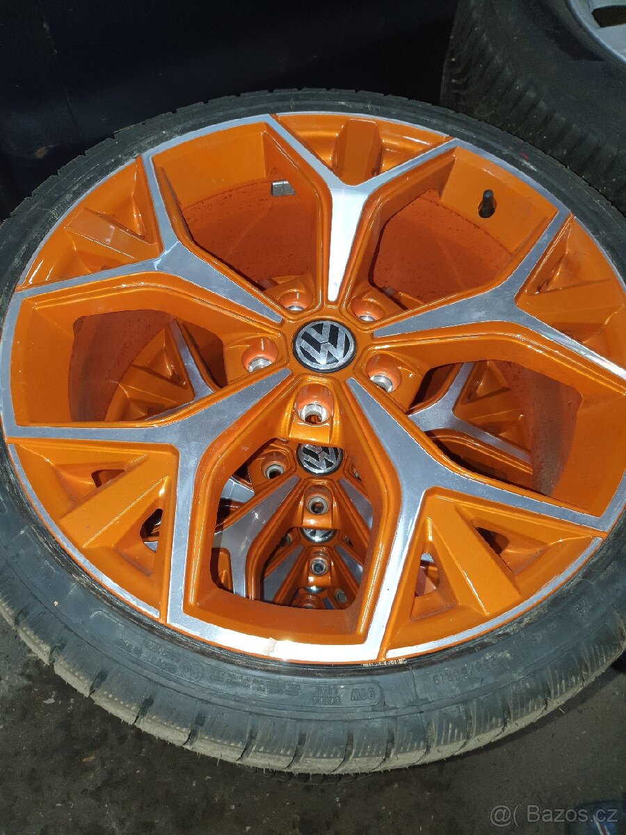 Nové elektrony a nové zimní pneu 235/35 R19