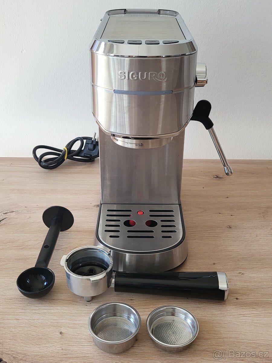 Pákový kávovar Siguro EM-K420SS Barista, záruka