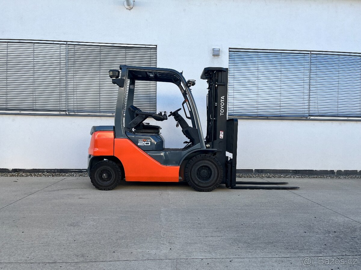 Vysokozdvižný vozík Toyota Tonero s nosností 2000kg