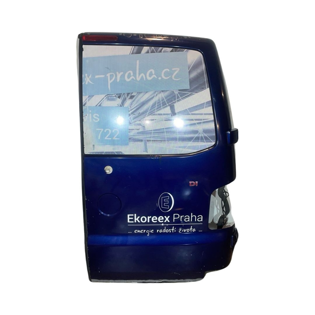 Pravé křídlové dveře 7H0827092AQ LD5Q VW Transporter T5 2004