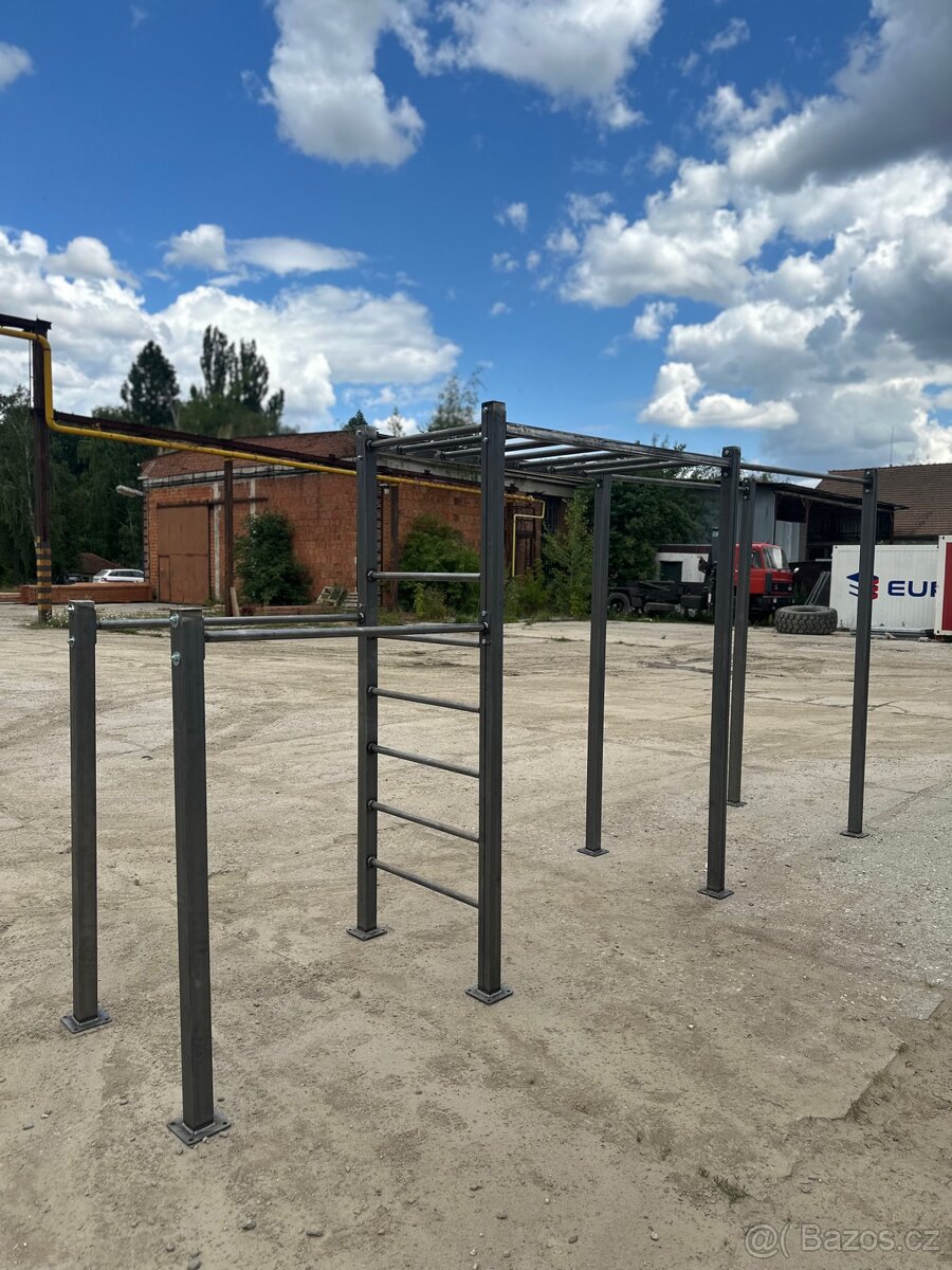 🏋️♂️ Ocelová workout konstrukce