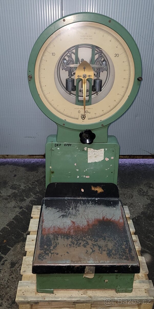 Obchodní mechanická váha TONAVA 30kg.