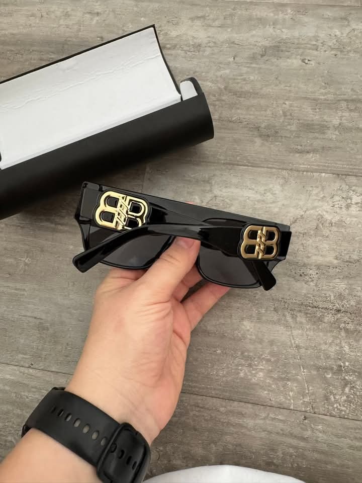 Sluneční brýle Balenciaga