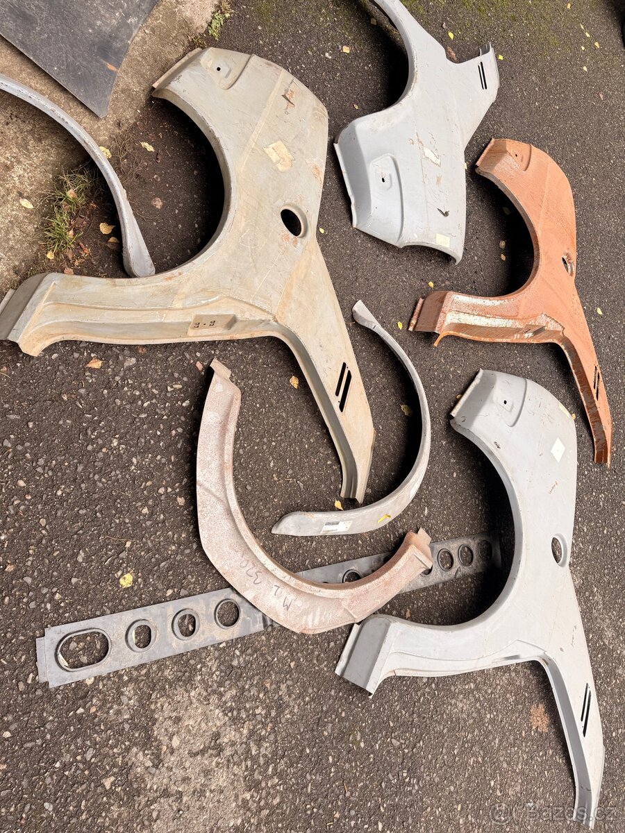 Prodám spousty dílů na Škoda 105,120,130,Rapid