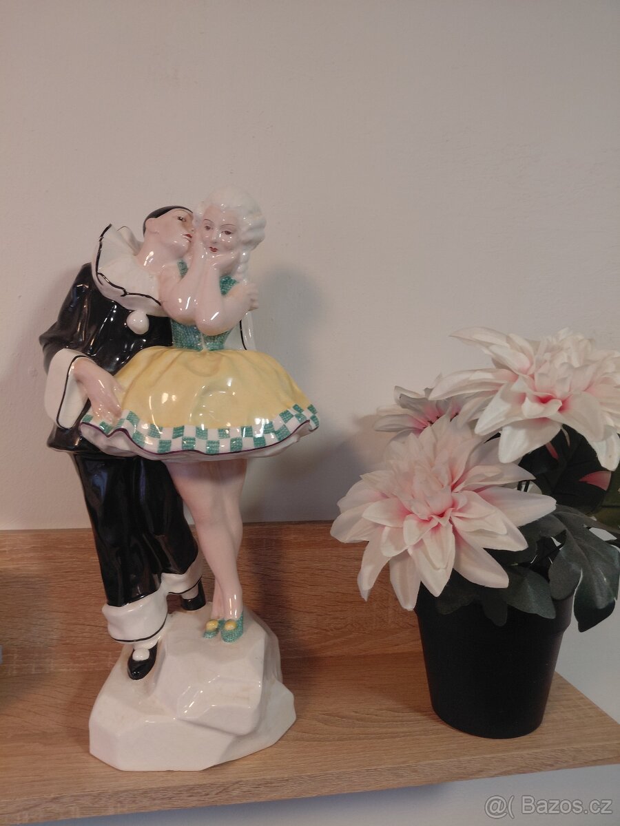 Porcelánová Soška