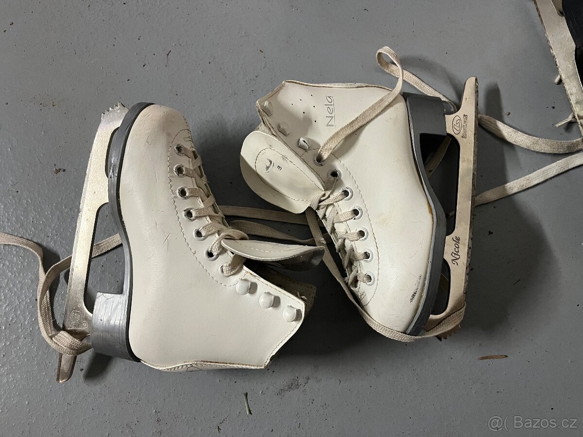 Prodej ledních dívčích dámských bruslí,velikost 28,33,34