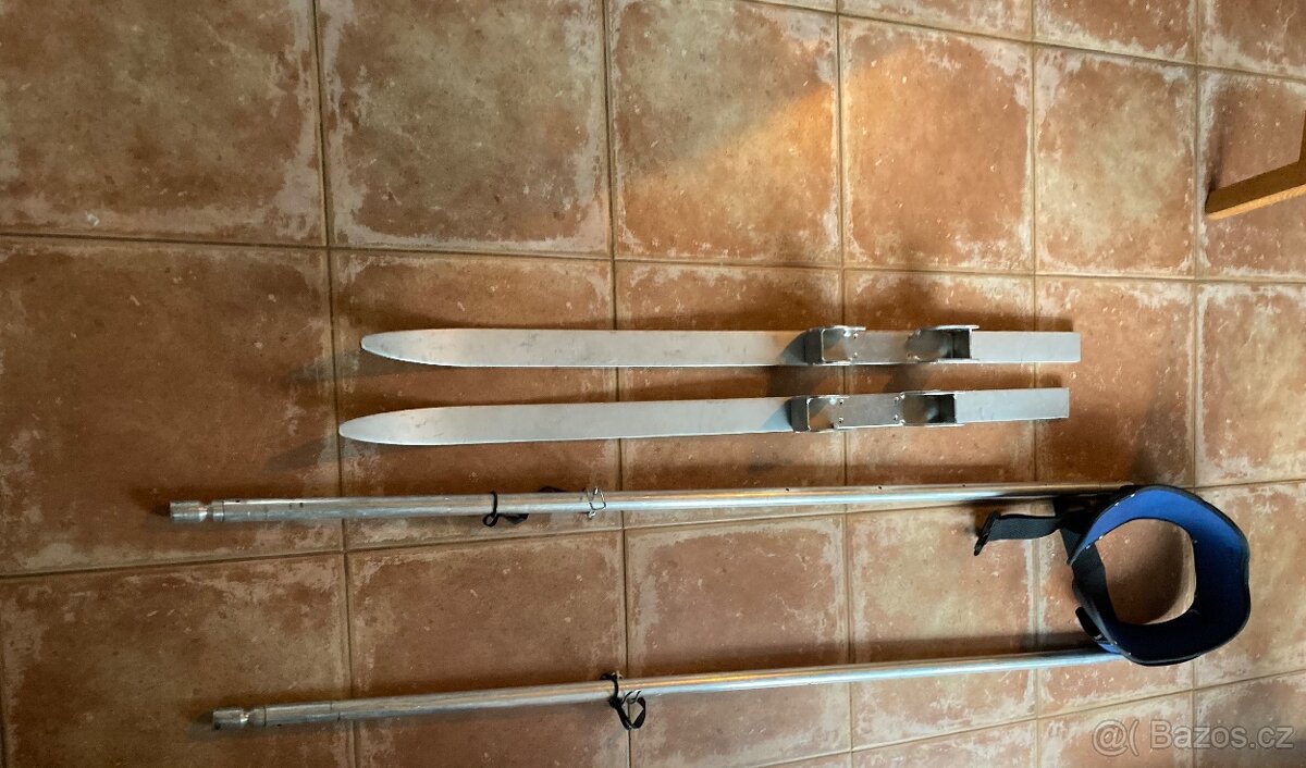 Thule lyžařský set - doma vyrobeny