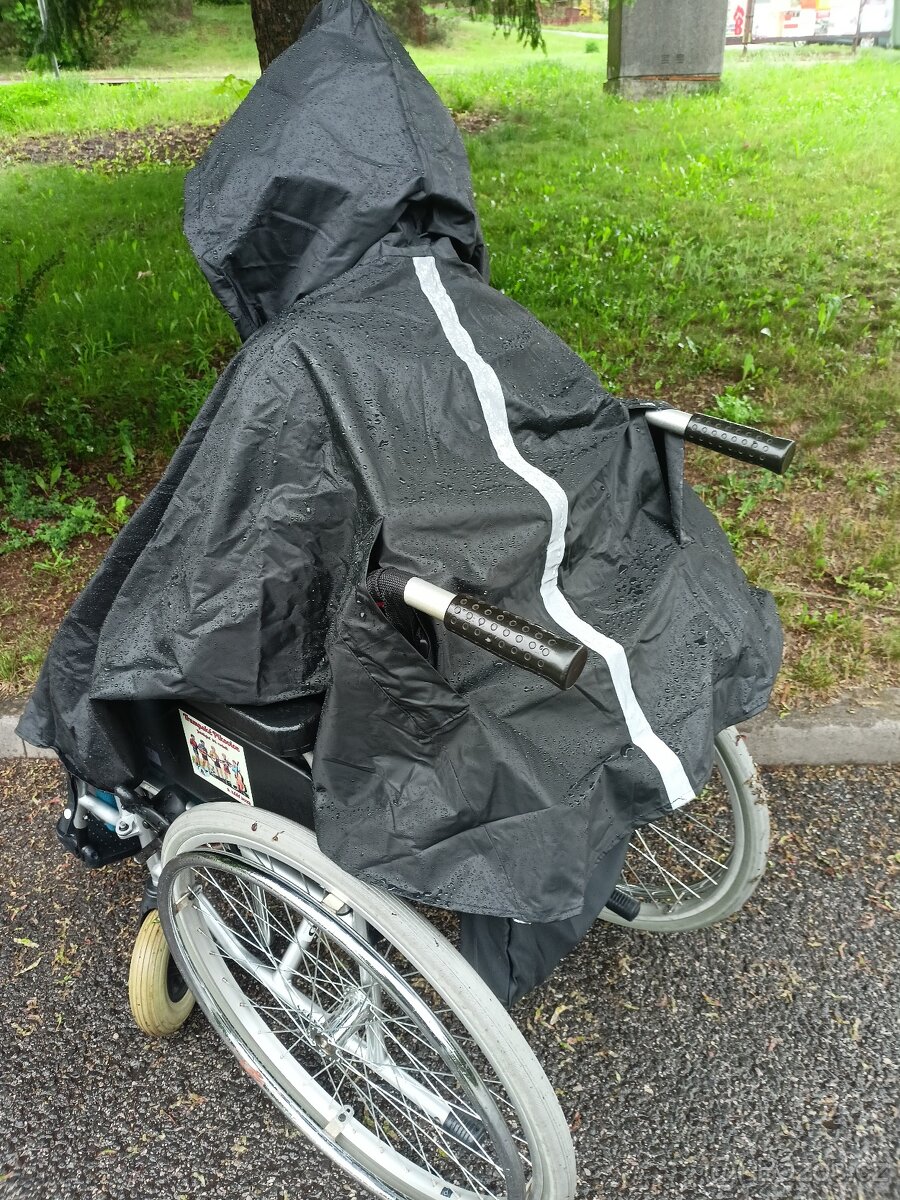Pláštěnka na invalidní vozík
