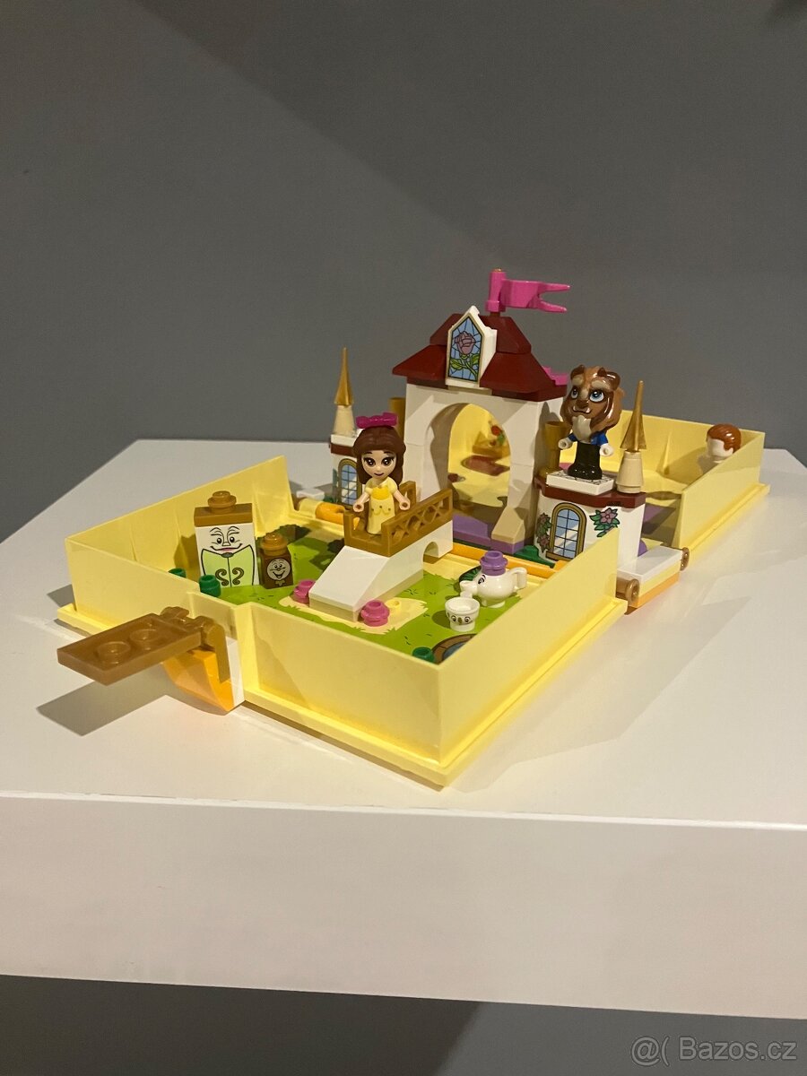 LEGO® Disney Princess™ 43177 Bella a její pohádková kniha do