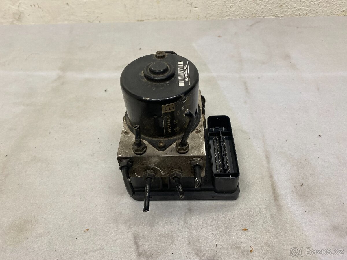 VW GOLF 5 2003-2008 - JEDNOTKA ABS 1K0907379K / 1K0614517H