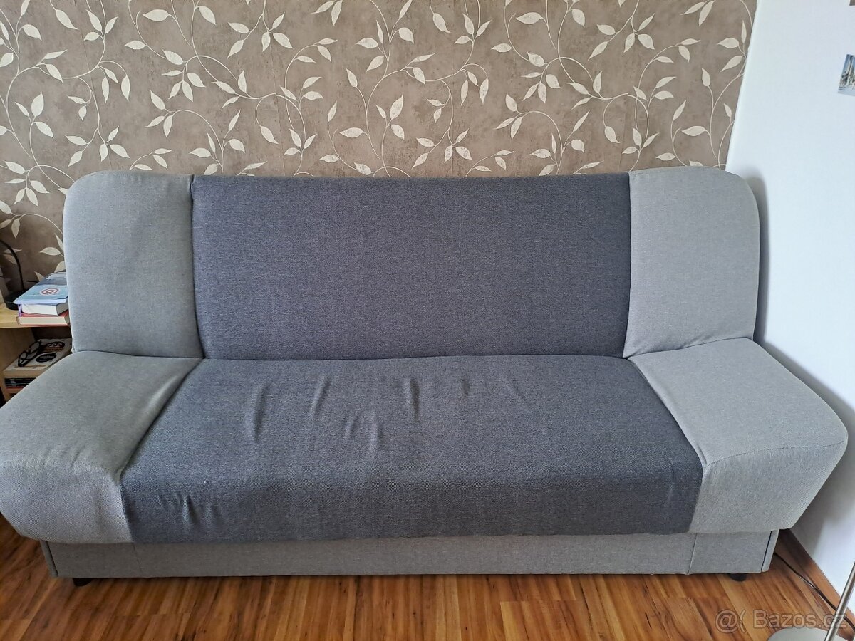 Rozkládací gauč s úložným prostorem