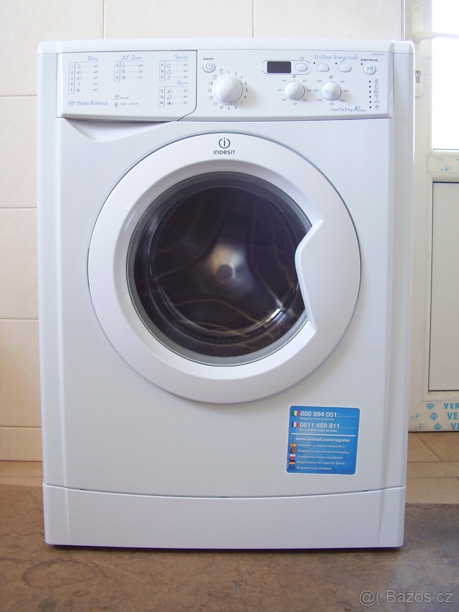 Úzká pračka INDESIT