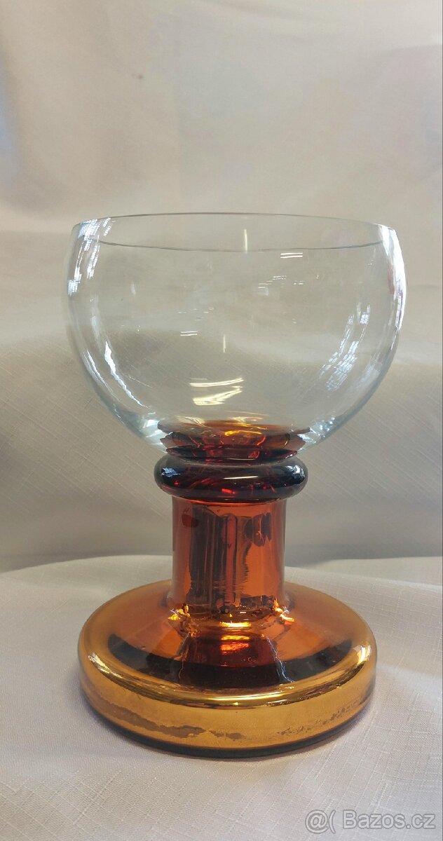 Sklenice na víno