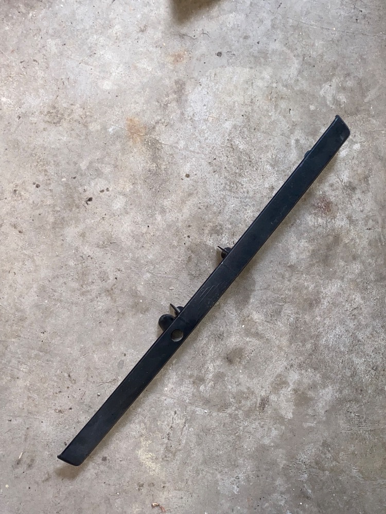 Lišta zadních dveří VW T4