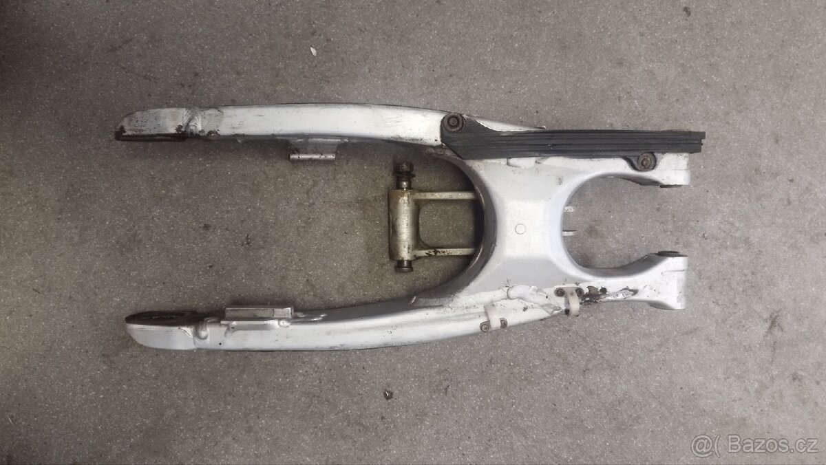 kyvná vidlice yamaha yz