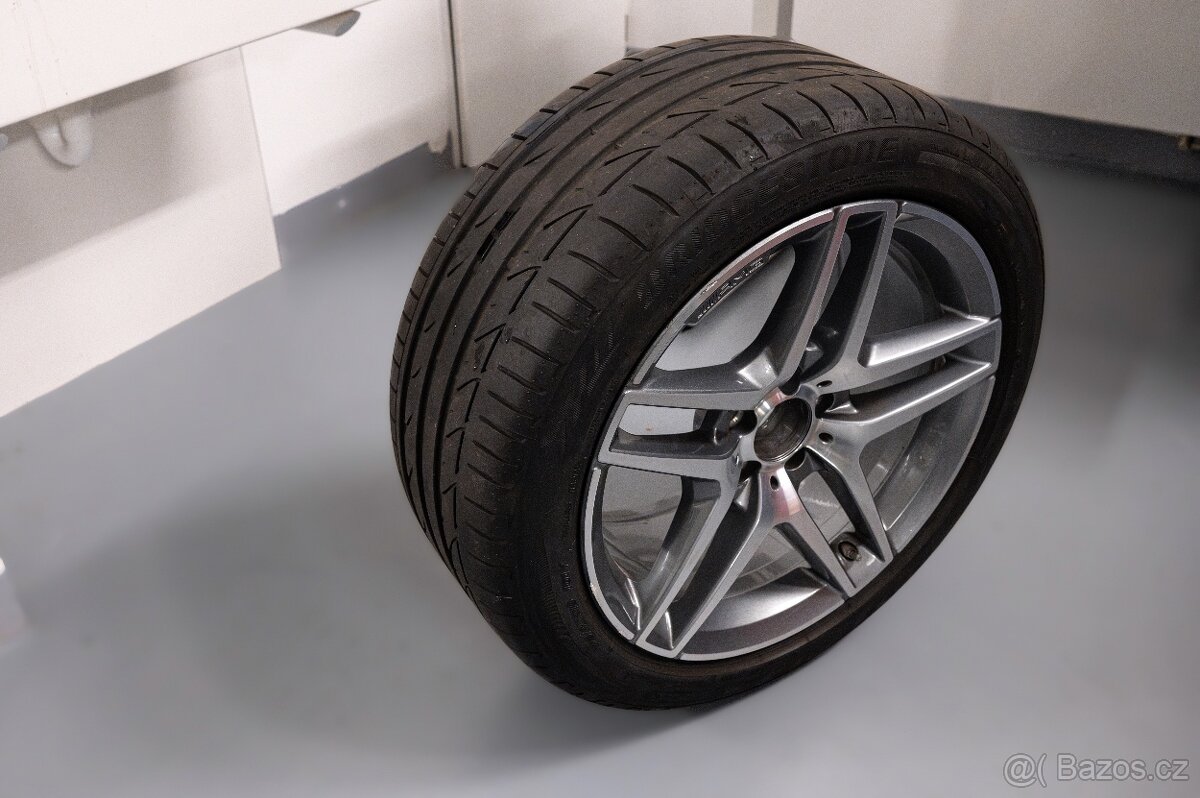 Sada 4 kol AMG s pneumatikami Bridgestone 275/40 R19 – TOP