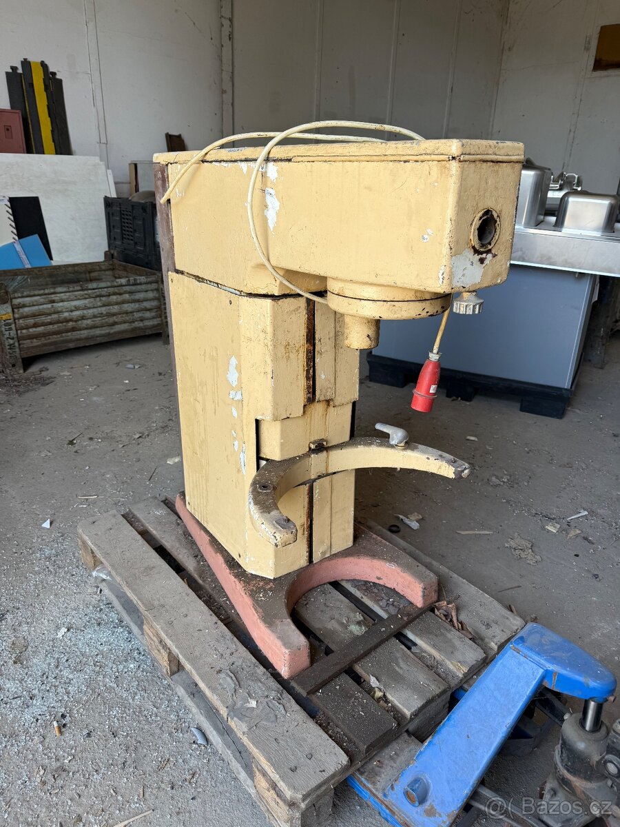 Robot ALBA RE 22 Hořovice 3