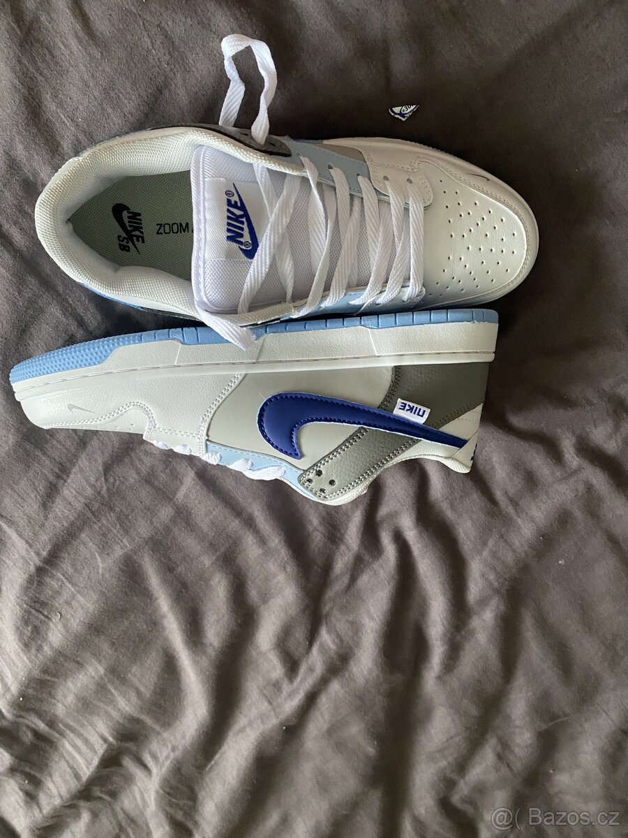 Nike Dunk Low