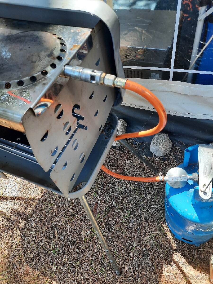 Koupím hadici ke grilu