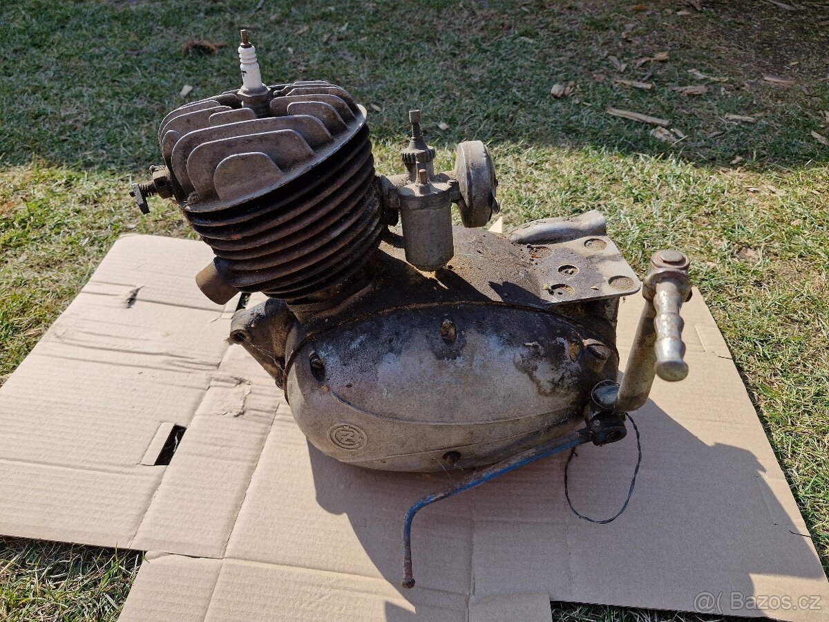 ČZ 125 T