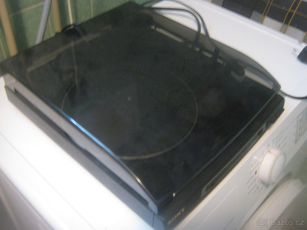 Prodám gramofon Sony PS-J10 na díly.