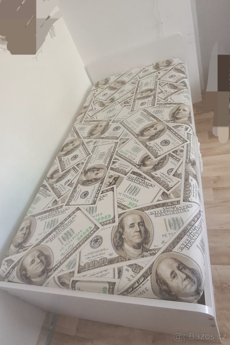 Postel s matrací