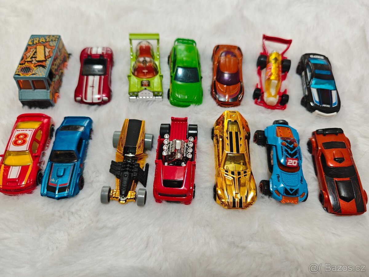 Autíčka Hot Wheels