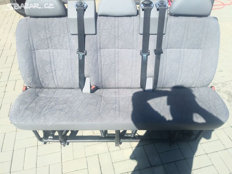 PRODÁM TROJSEDAČKU FORD TRANSIT PĚKNÉ